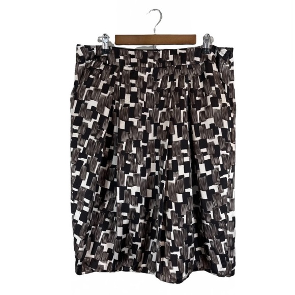 Lafayette 148 New York Abstract Geometric Print Knee Length Midi Pencil Skirt - Picture 3 of 9